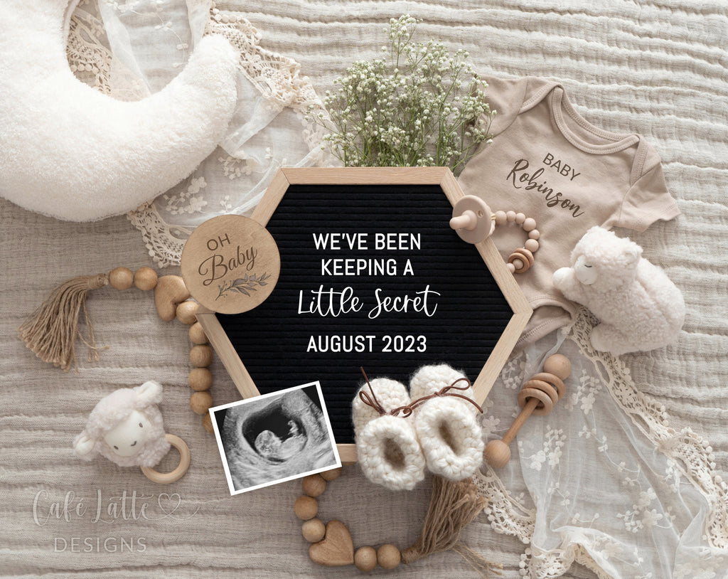 Baby Announcement Digital Reveal For Social Media, Gender Neutral Pregnancy Announcement Digital Image With Letter Board, Lamb and Moon, Weve Been Keeping A Little Secret